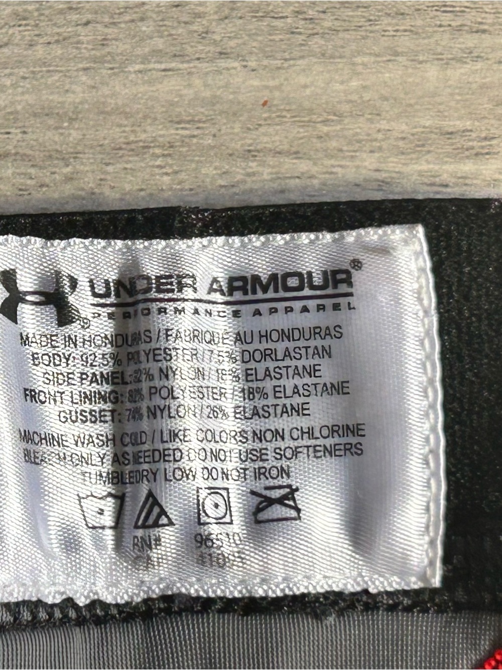 Under Armour Black, Gray & Red Men's Compression Shorts size small - Picture 6 of 8